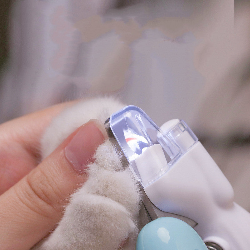 Easy-to-use Pet Nail Clippers | Paw Maw
