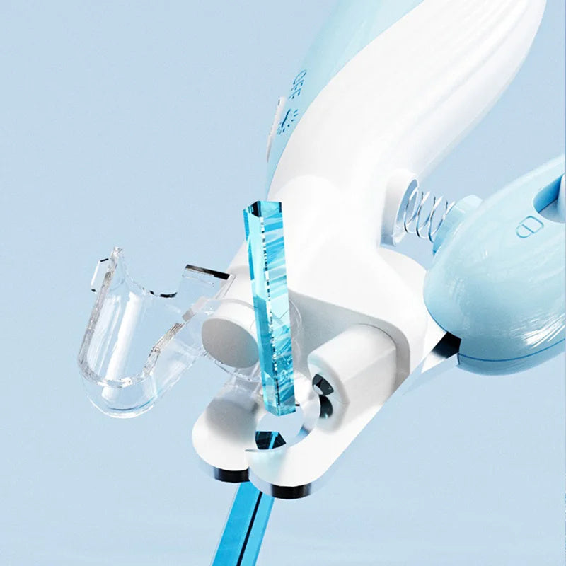 Easy-to-use Pet Nail Clippers | Paw Maw
